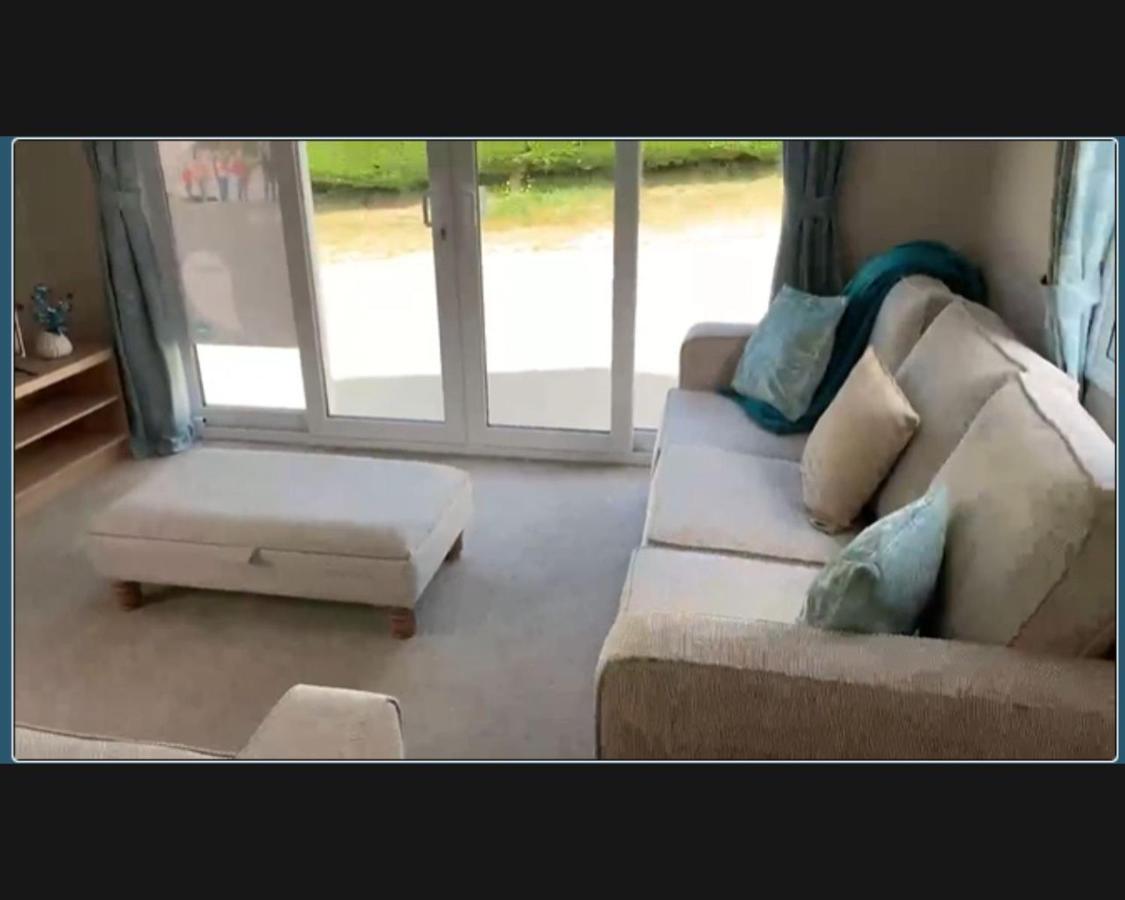 Exotic 3-Bed Caravan At Newquay Holiday Park Villa Exterior photo