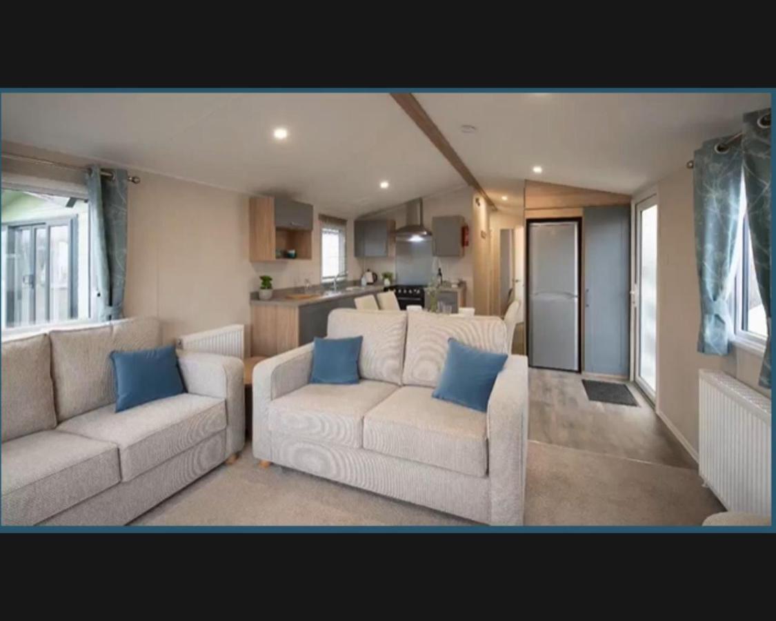 Exotic 3-Bed Caravan At Newquay Holiday Park Villa Exterior photo