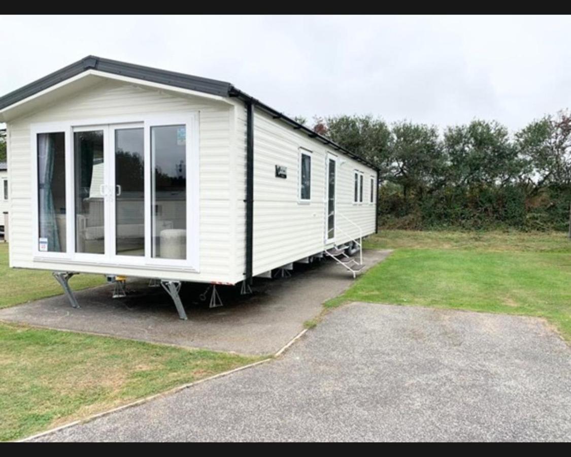 Exotic 3-Bed Caravan At Newquay Holiday Park Villa Exterior photo