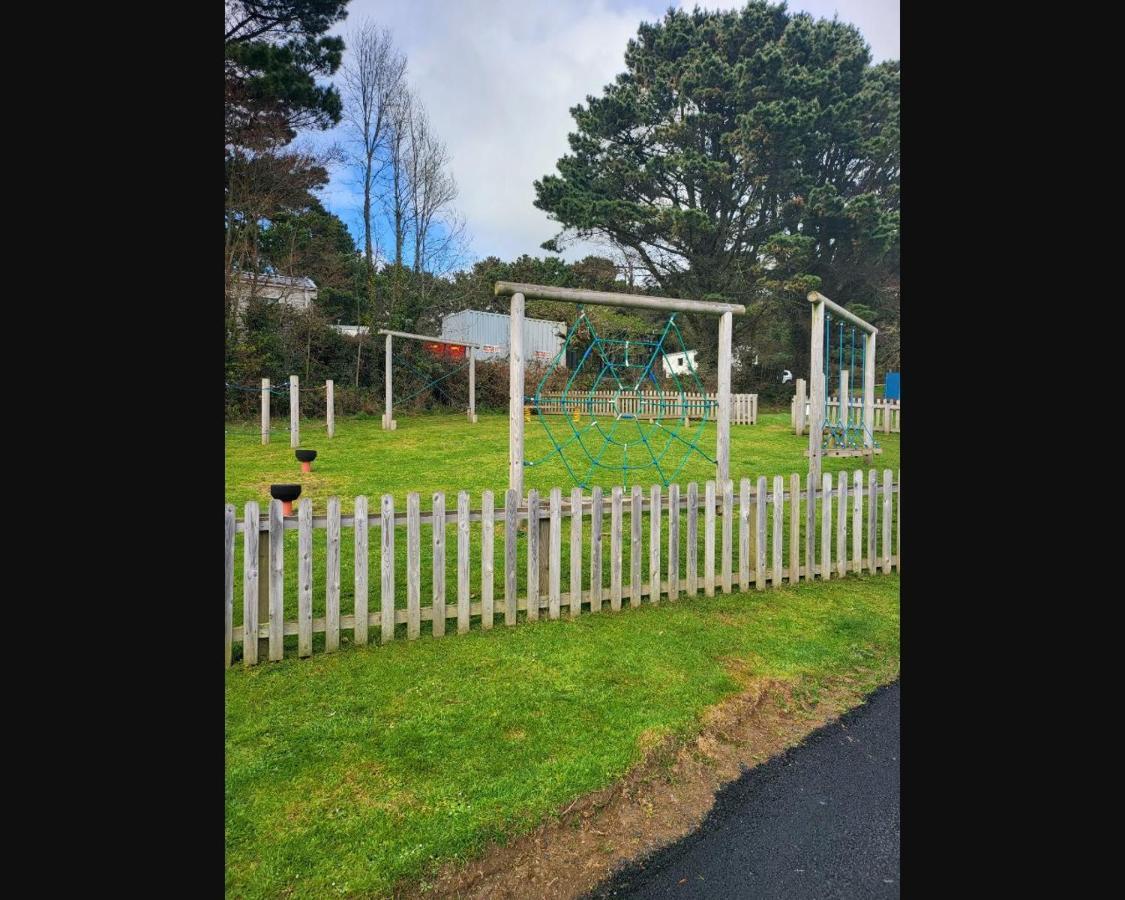 Exotic 3-Bed Caravan At Newquay Holiday Park Villa Exterior photo