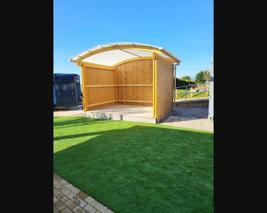 Exotic 3-Bed Caravan At Newquay Holiday Park Villa Exterior photo